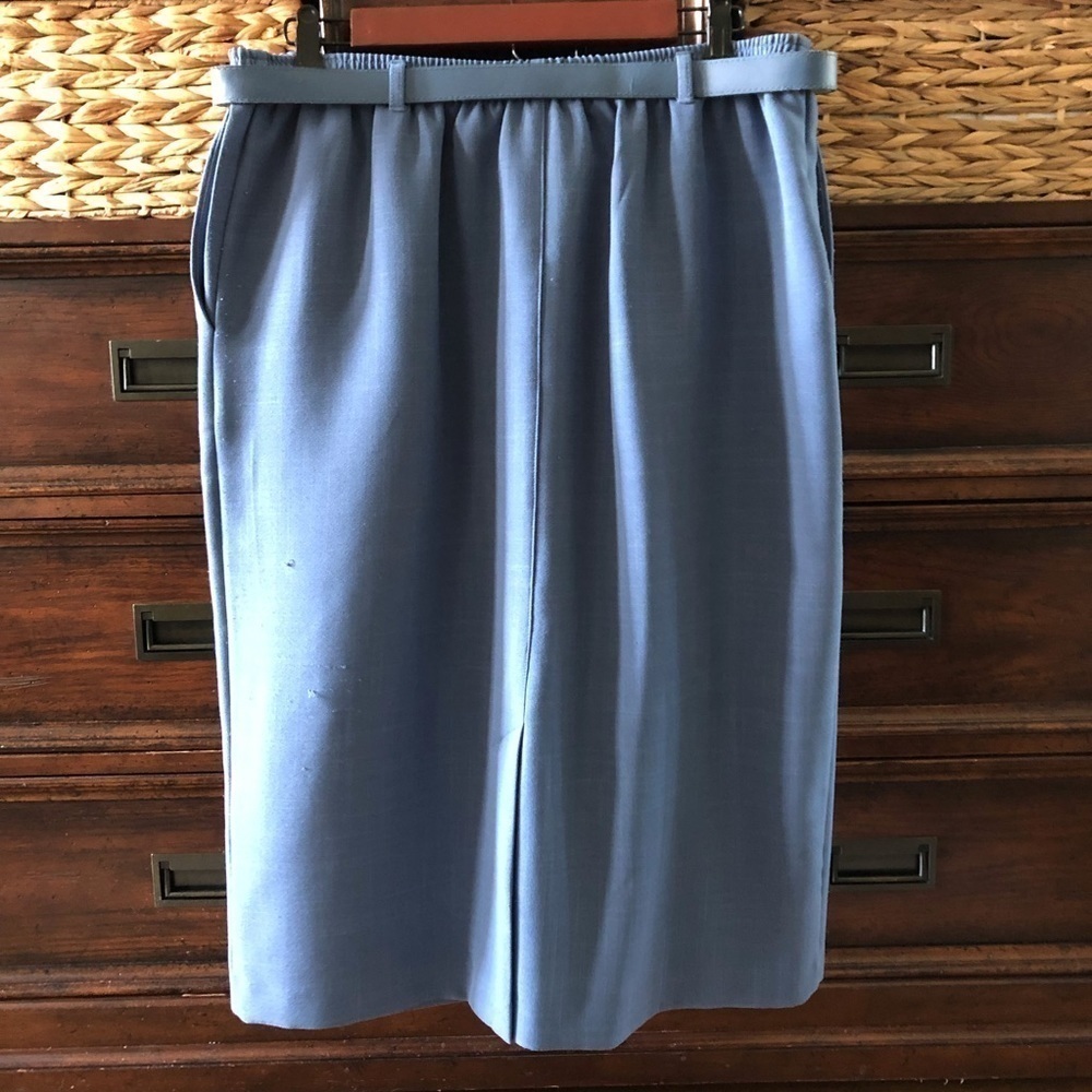 Vintage cornflower blue midi skirt with matching belt in size 16 - Picture 2 of 9